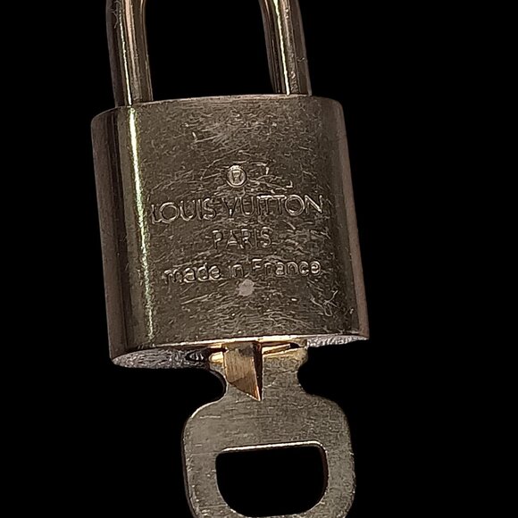 Authentic Louis Vuitton vintage patina Lock Key Necklace Gold Tone w/ 24" Chain - Picture 8 of 11